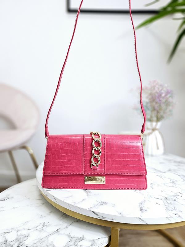 Kuferek od Monnari w kolorze różowym z łańcuchem na klapce zdjęcie 2