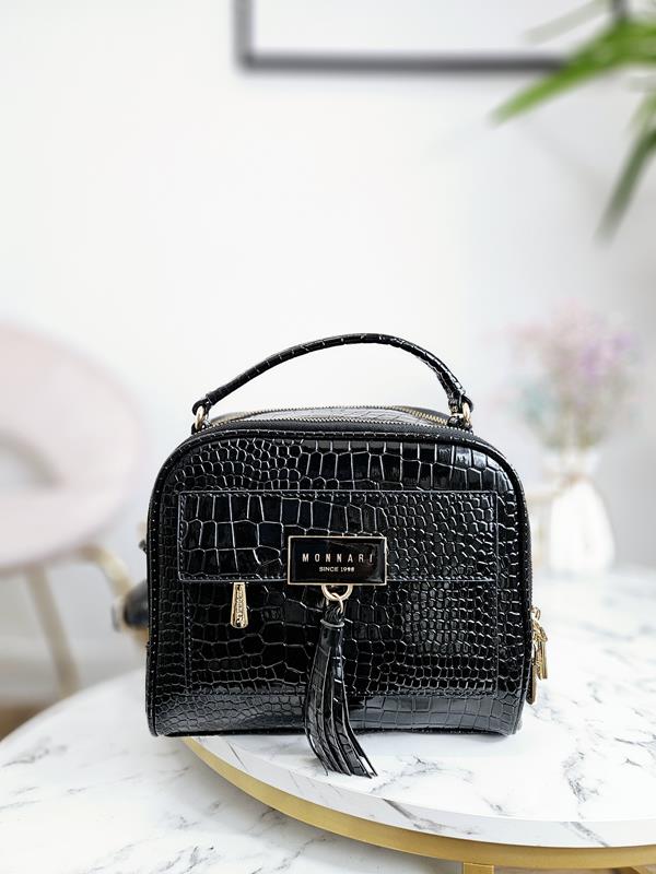Piękny kuferek Monnari w kolorze czarnym zdjęcie 1