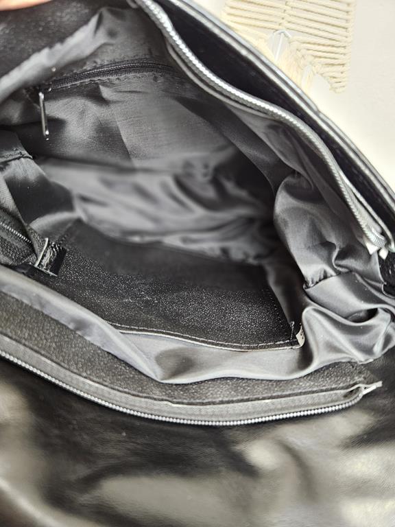 HIT świetna lakierowana przeplatana torebka Laura Biaggi w kolorze czarnym zdjęcie 4