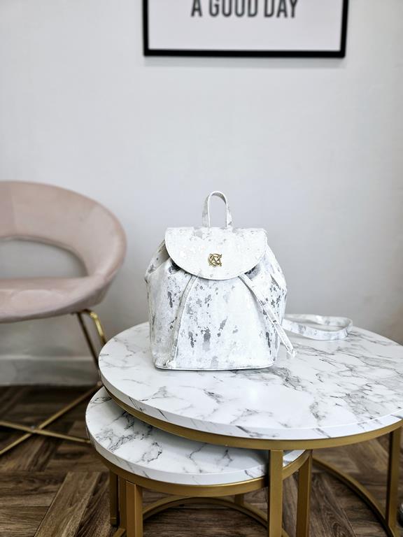 Świetny plecak Massimo Contti w typie worka w kolorze białym z efektem dubaj zdjęcie 1