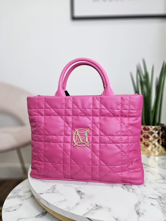 Świetna pikowana trzykomorwa torebka Massimo Contti w kolorze różowym zdjęcie 4