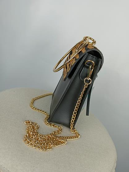 HIT przepiękny model torebki EGO czarna z klapką z motywem beżowej zeberki skóra naturalna zdjęcie 3