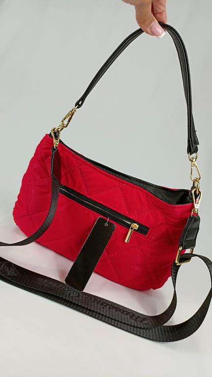 HIT świetna pikowana torebka Massimo Contti w kolorze czerwonym z czarną kieszonką z przodu zdjęcie 3