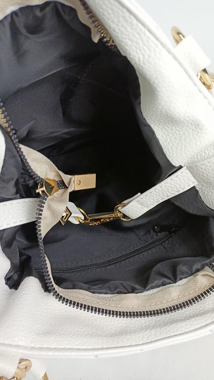 Świetna torebka Laura Biaggi w kolorze białym pikowana ekoskóra zdjęcie 4