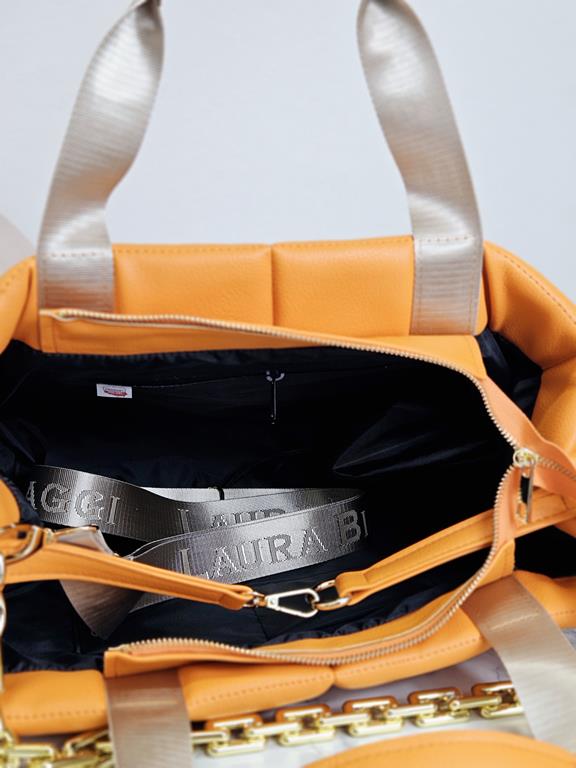 HIT piękna shopperka Laura Biaggi duża pikowana w kolorze pomarańczowym łańcuchem zdjęcie 4