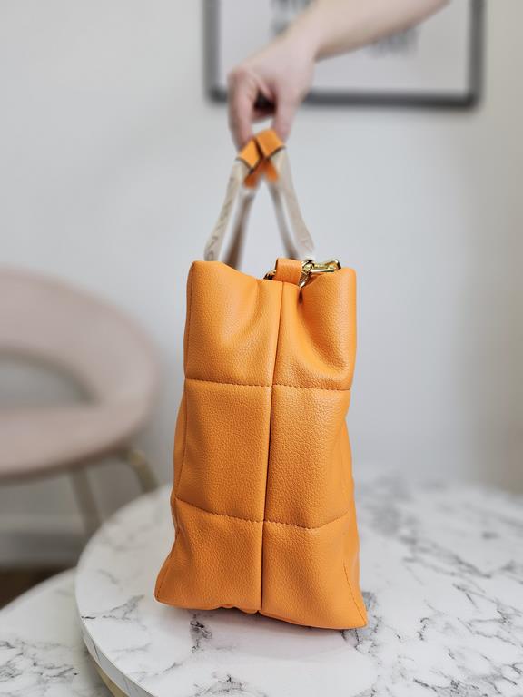 HIT piękna shopperka Laura Biaggi duża pikowana w kolorze pomarańczowym łańcuchem zdjęcie 2