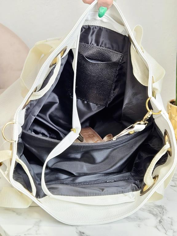 HIT świetna shopperka Laura Biaggi biała z ozdobnym zamszowym pasem na dole ze złotym logo zdjęcie 4