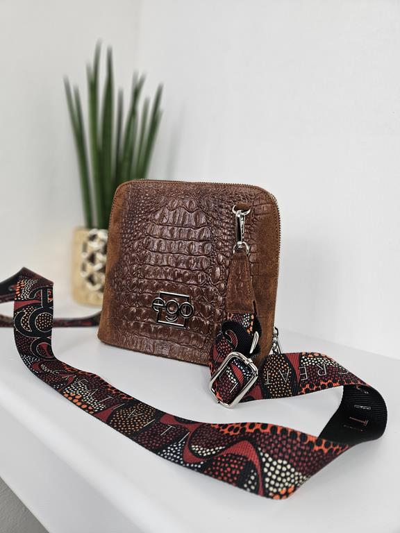 Piękna torebka EGO z wytłokiem kroko 3D w kolorze brązowym skóra naturalna zdjęcie 2