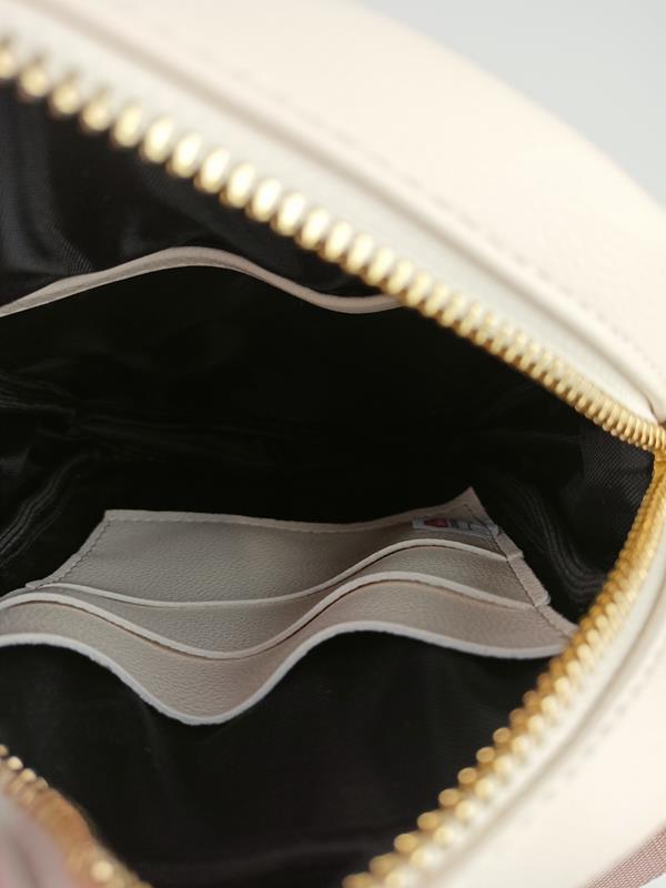 HIT świetny model małej torebki od Laura Biaggi  beż z czarnym sportowym paskiem zdjęcie 4