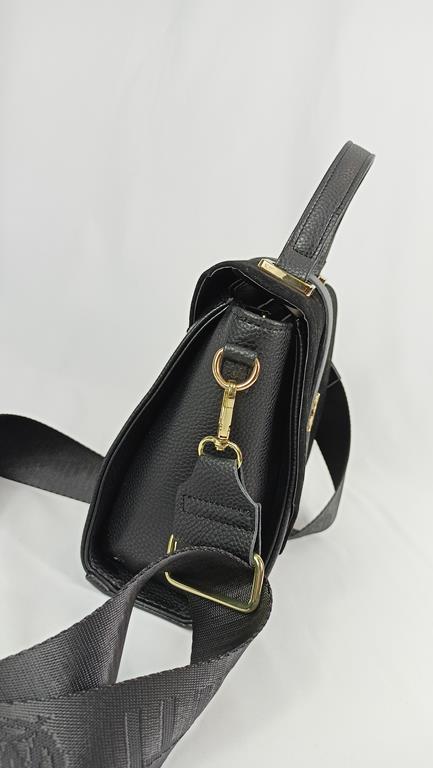 Piękny kuferek Massimo Contti w kolorze czarnym z zamszową klapką zdjęcie 3