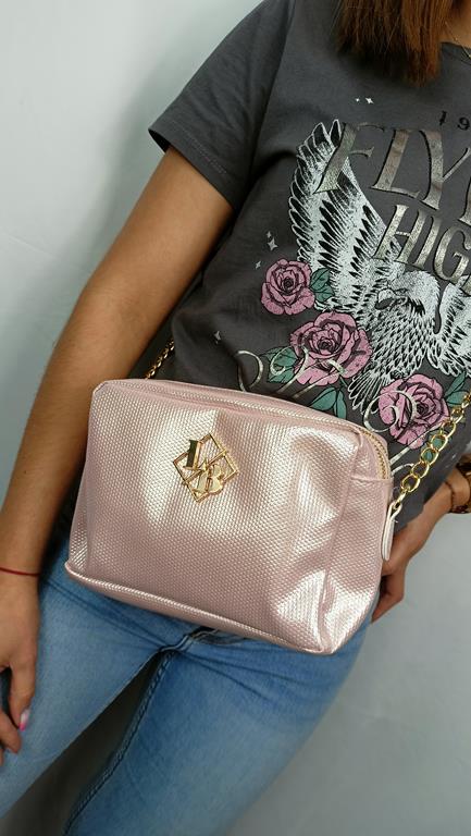 Piękna dwukomorowa torebka Laura Biaggi różowa błyszczaca ekoskóra ze złotym logo zdjęcie 1