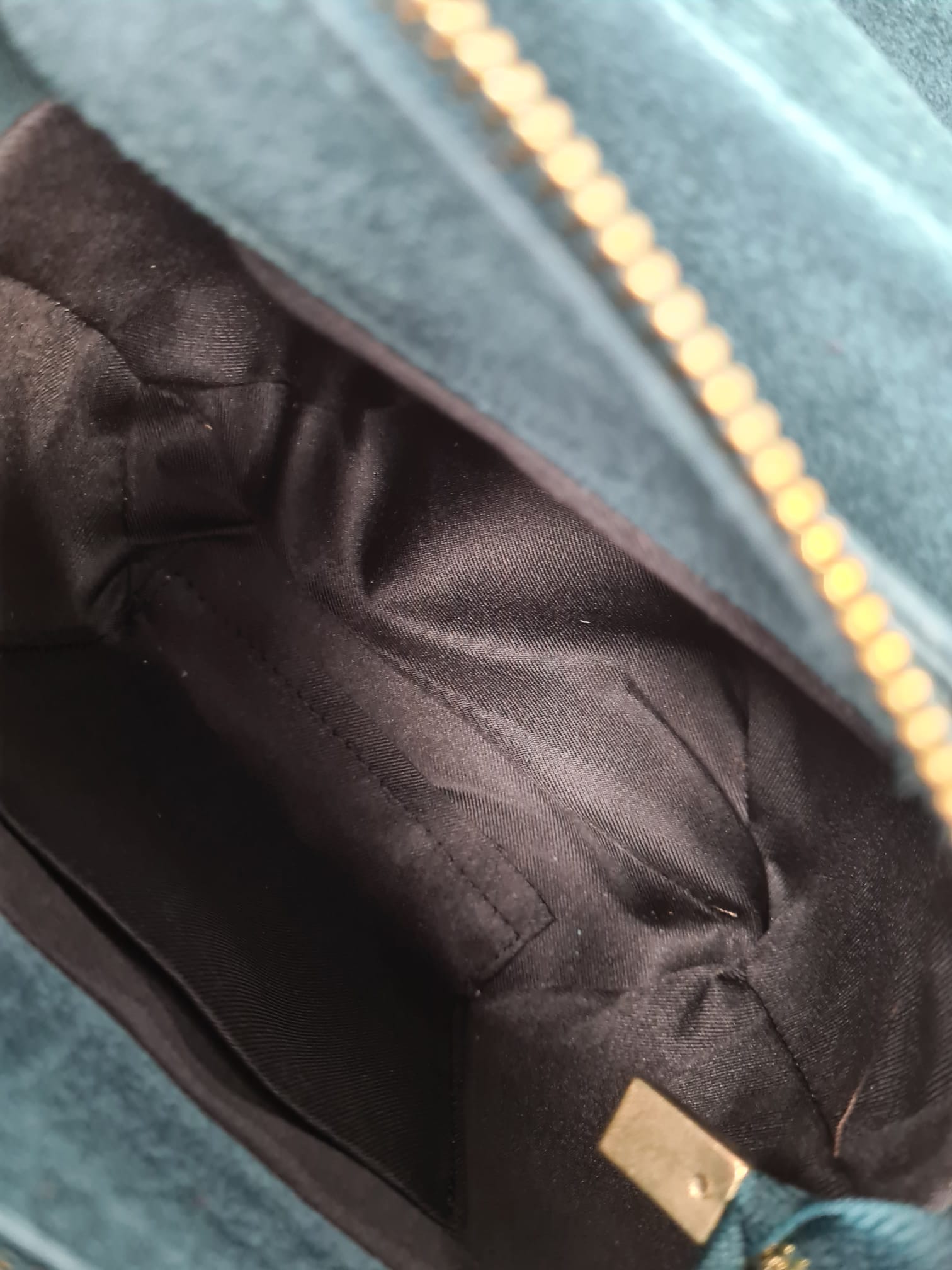 Piękny kuferek EGO w kolorze czarnym z zamszowymi wstawkami skóra naturalna zdjęcie 2
