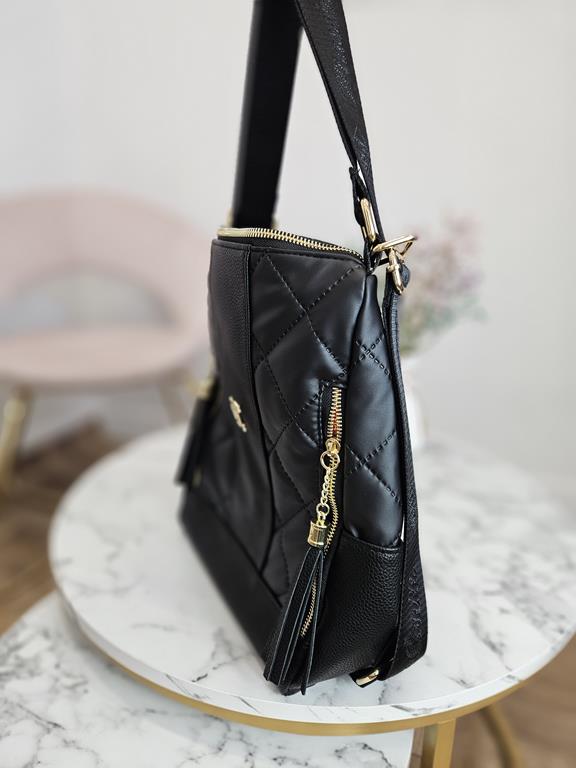 Świetny pikowany torebko-plecak Massimo Contti  w kolorze czarnym zdjęcie 3