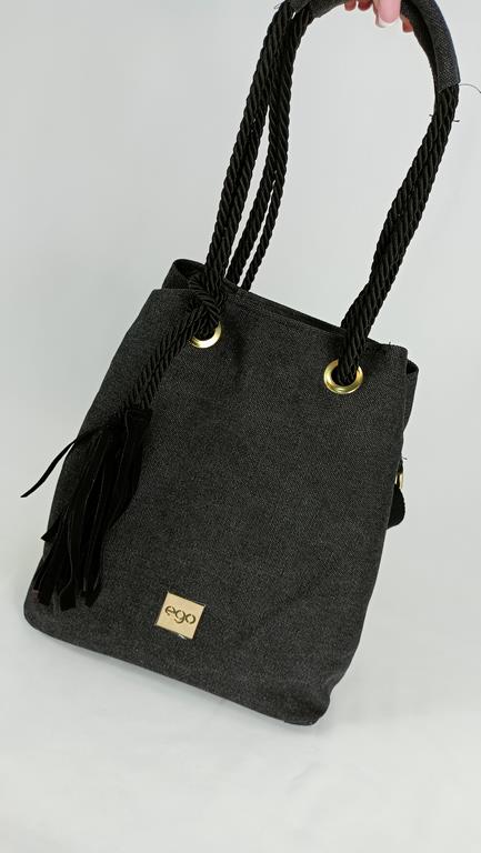Piękna torebka EGO z kolekcji BLIŻEJ NATURY ze ściąganym sznurem w kolorze czarnym zdjęcie 2