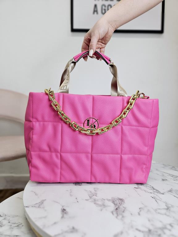 HIT piękna shopperka Laura Biaggi duża pikowana w kolorze różowym z łańcuchem zdjęcie 1
