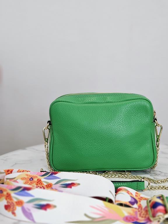 HIT torebka EGO w kolorze zielonym z małą trójkątną klapką skóra naturalna zdjęcie 4