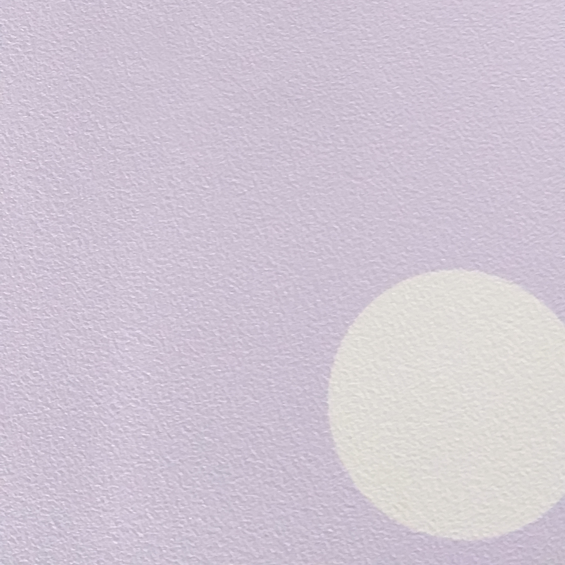 Violet wallpaper with white 5 cm dots - Dekoori image 2
