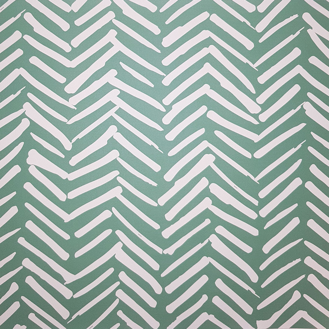 Zelená tapeta na zeď s bílými čárami, vzor rybí kosti, v boho stylu - Dekoori obrázek 3