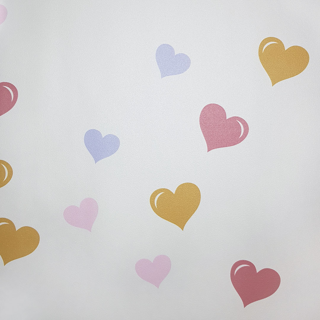 Biała tapeta dla dziewczynki w serca, serduszka różowe, beżowe, fioletowe - Dekoori zdjęcie 3
