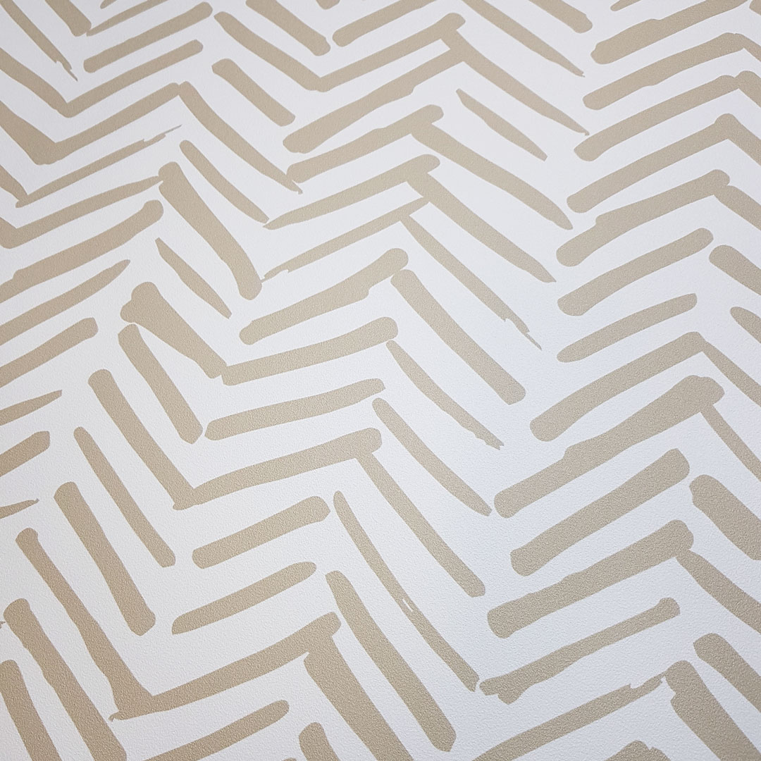 White boho wallpaper with beige dashes, herringbone pattern, colonial style - Dekoori image 3