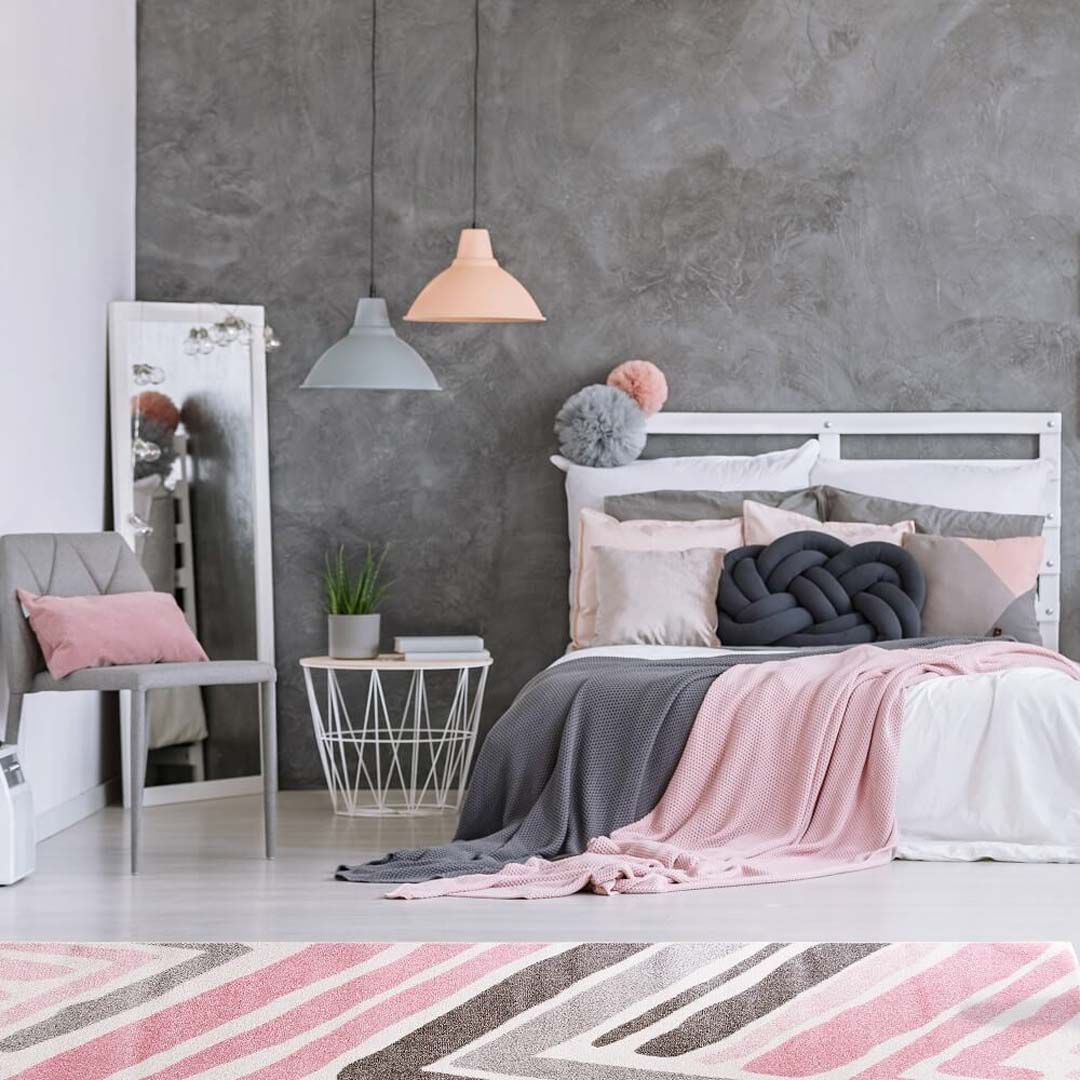 Moderní růžovo-šedý koberec s imitací uměleckých tahů fixou Pink Frame - Carpetforyou obrázek 2