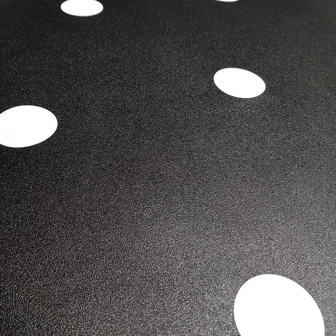 Black and white 5 cm dots wallpaper - Dekoori image 2