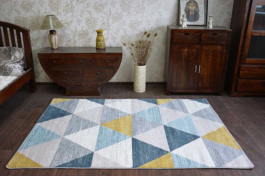 Moderní koberec s pastelovými barevnými trojúhelníky do obývacího pokoje - Dywany Łuszczów obrázek 3