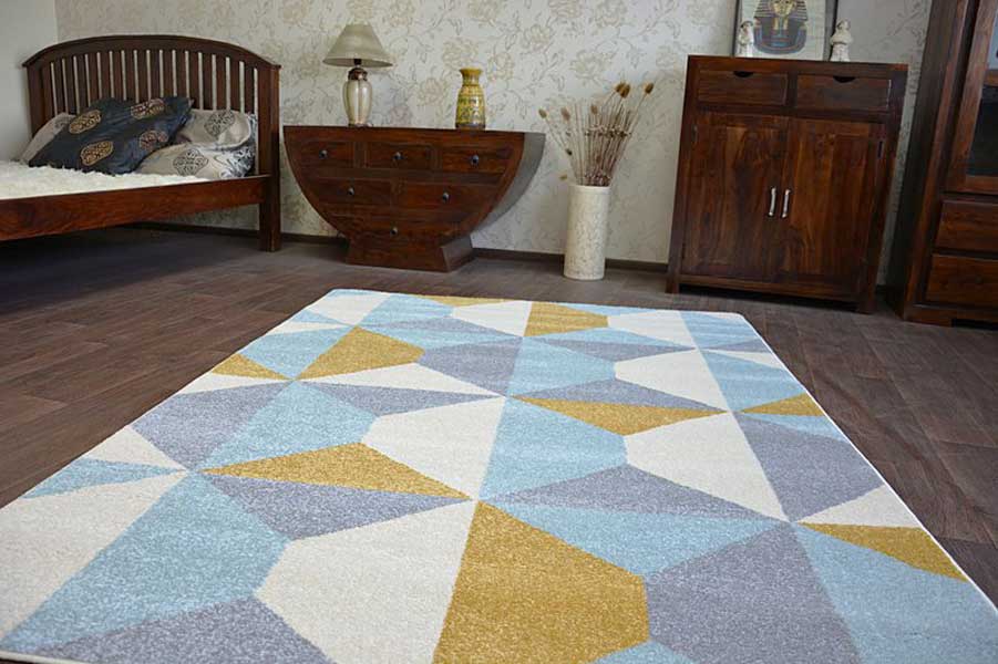 Moderní geometrický koberec se žlutými, šedými, bílými a modrými kosočtverci, trojúhelníky NORDIC - Dywany Łuszczów obrázek 4