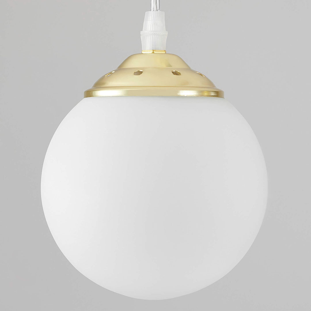 Jednoduchá zlatá závesná lampa guľa, biela sklenená guľôčka, guľovité tienidlo, klasické zlato - FINO W1 - Lampit obrázok 4