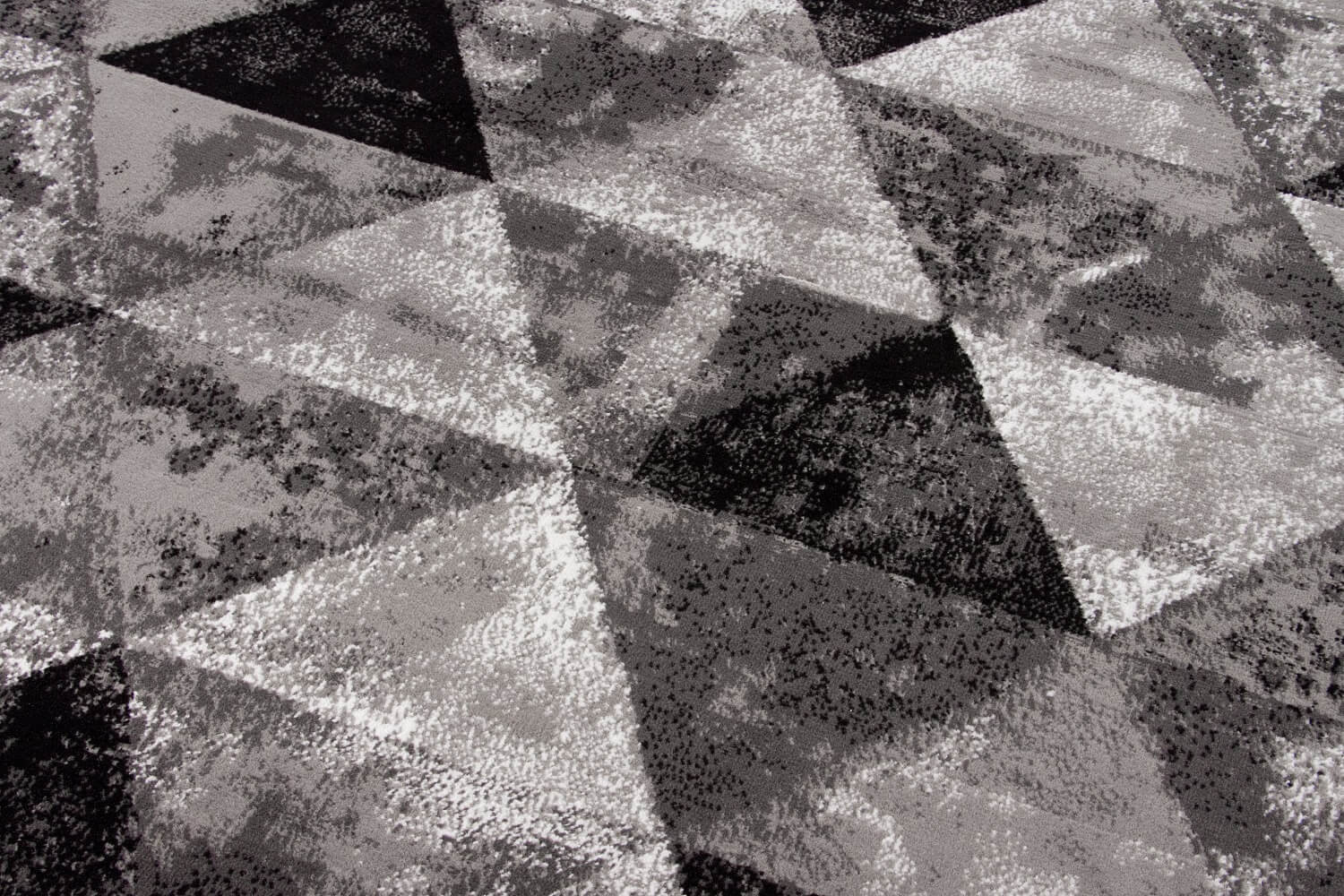 Młodzieżowy dywan w szare i czarne przecierane trójkąty Almas 03 modny nowoczesny - Carpetforyou zdjęcie 4