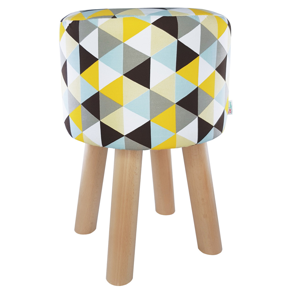 Modny puf w czarne, białe, żółte, szare i błękitne trójkąty w nowoczesnym stylu - Lily Pouf zdjęcie 1