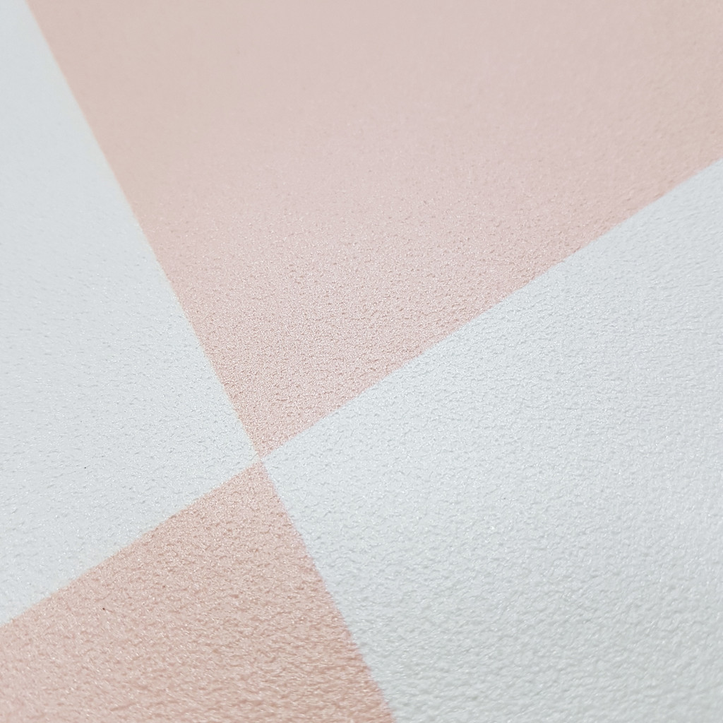White and light salmon pink harlequin wallpaper - Dekoori image 4