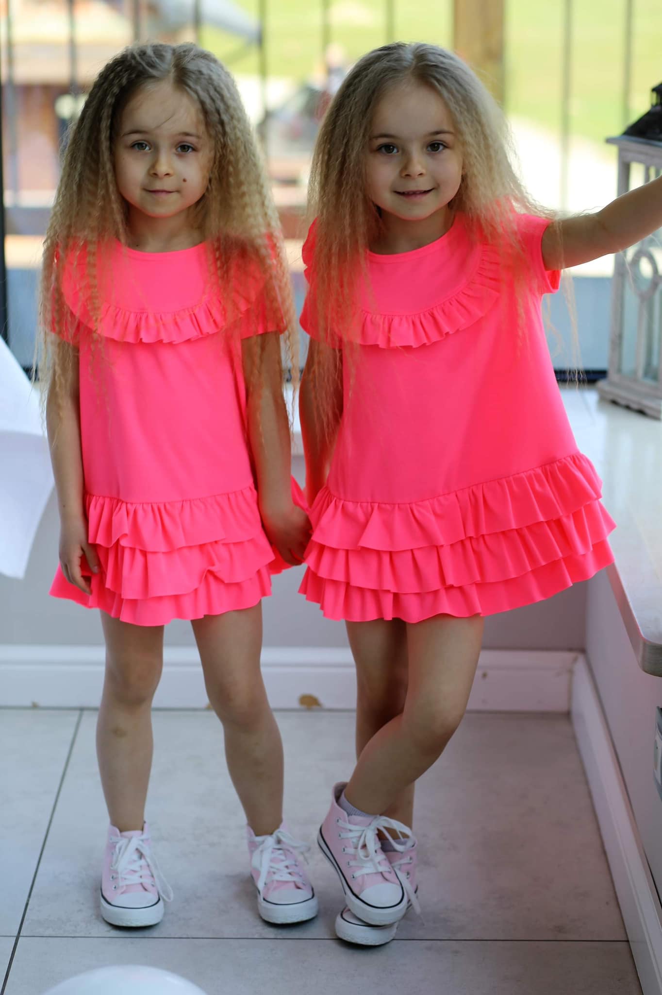 Sukienka Fluo - KARMELOWY BUTIK zdjęcie 1