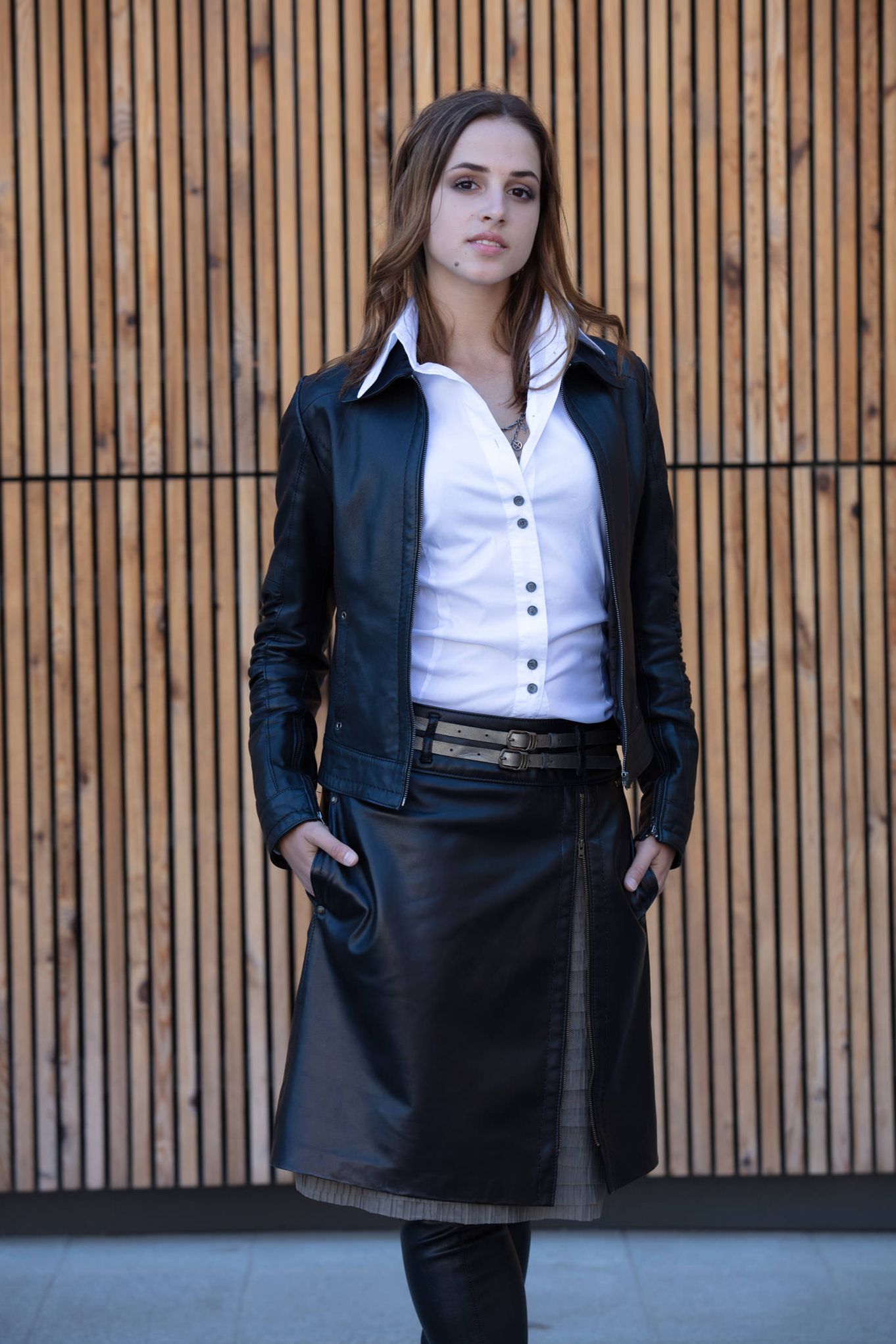 leather skirt, leather skirt with 2 narrow belts, black leather skirt, black leather skirt with underskirt, skirt made of Italian leather, skirt natural leather, black skirt natural leather, leather skirt with tulle underskirt