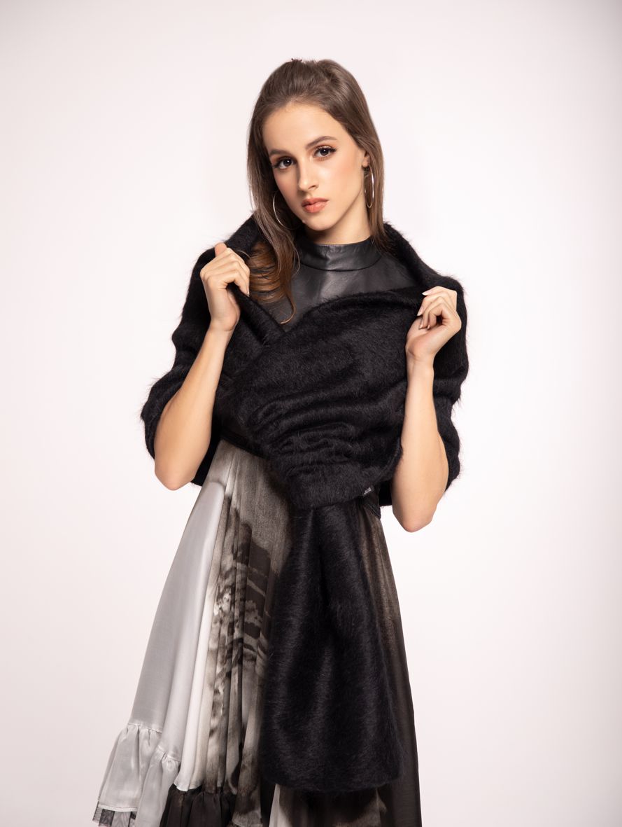 fashionable alpaca cape by rieske, cape limited edition, premium quality, alpaca poncho Polish brand, black cape Polish designer, cape, alpaca poncho, long alpaca scarf, black scarf