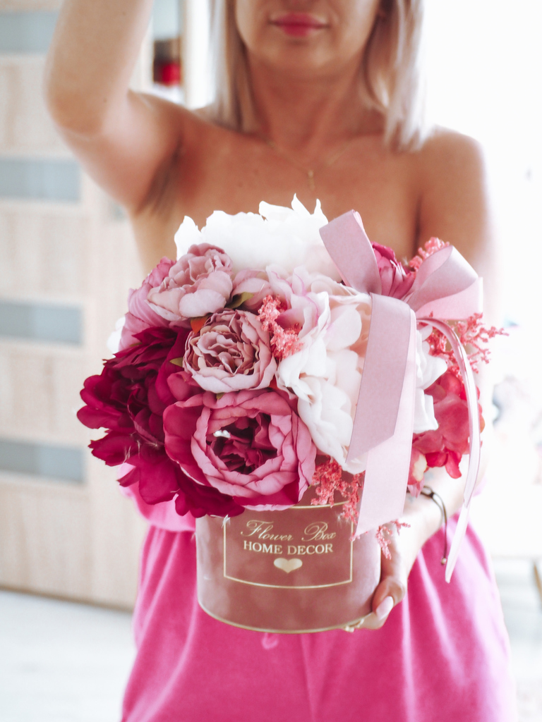 Flower Box bukiet z piwonii zdjęcie 2