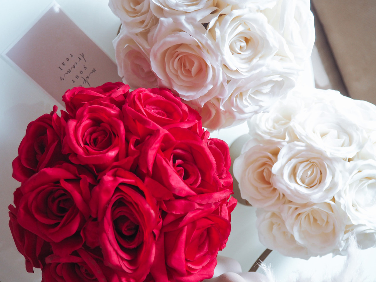 Flower Box czerwone róże złote pudełko  (PREMIUM) zdjęcie 2